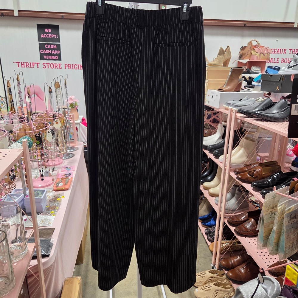 Bold Elements x Aly Brooke Pinstripe 2 Piece Set Crop Top Wide Leg Pants Black M - Picture 5 of 8